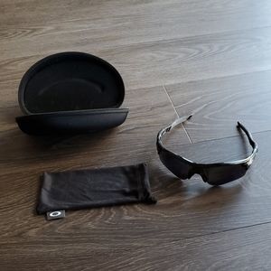 Oakley radarlock sunglasses